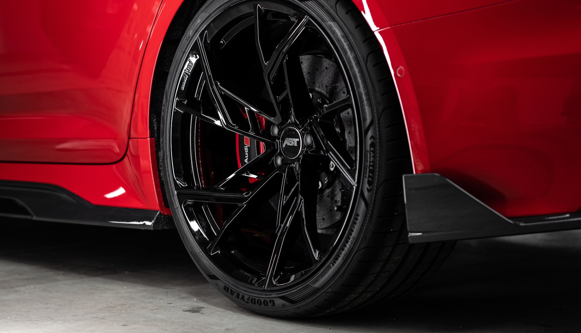 Close-up of rim